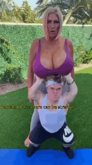 nude fit milf gif 10